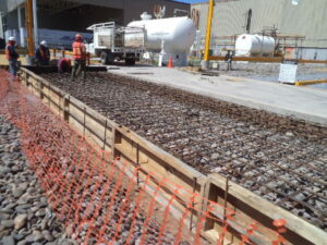 Piso de tanque refrigerante Planta Ford