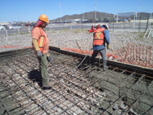 Piso de tanque refrigerante Planta Ford